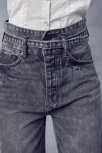 Load image into Gallery viewer, High Rise Belted Wide Legs Dark Jeans
