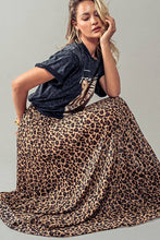 Load image into Gallery viewer, Leopard Animal Print Pleated Midi Skirt
