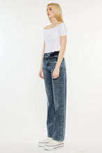 Load image into Gallery viewer, High Rise Belted Wide Legs Dark Jeans
