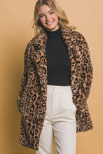 Load image into Gallery viewer, Leopard Print Faux Fur Coat
