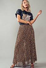 Load image into Gallery viewer, Leopard Animal Print Pleated Midi Skirt
