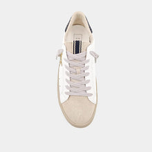 Load image into Gallery viewer, Vintage Round Toe Sneakers
