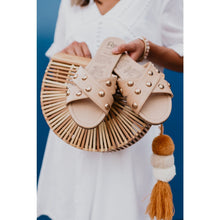 Load image into Gallery viewer, Foldable Studded Sandals
